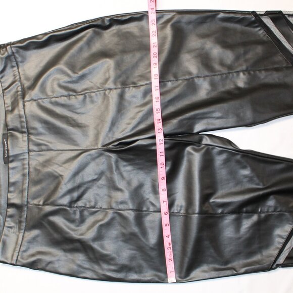 LADIES  FAUX LEATHER SEXY PANTS   2X - Picture 16 of 16